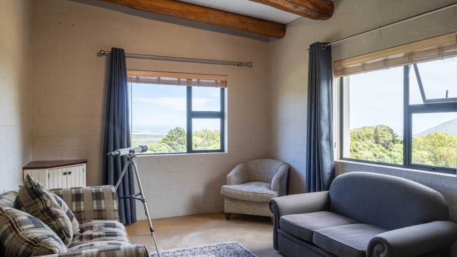 4 Bedroom Property for Sale in San Michel Western Cape